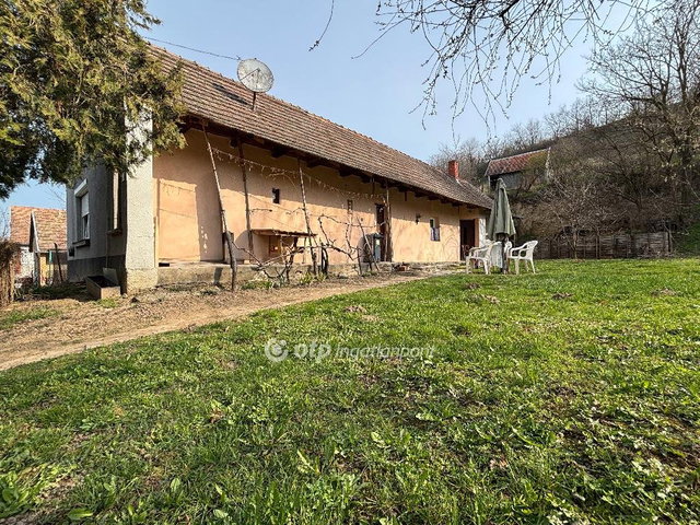 Eladó családi ház, Nagyberényen 25 M Ft, 2 szobás