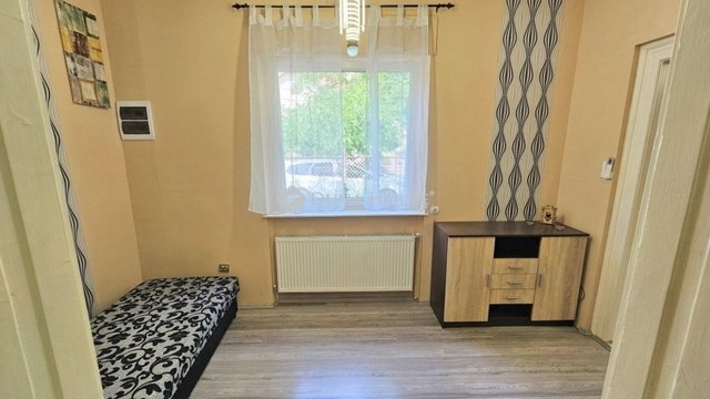Eladó családi ház, Budapesten, XVIII. kerületben 99.9 M Ft