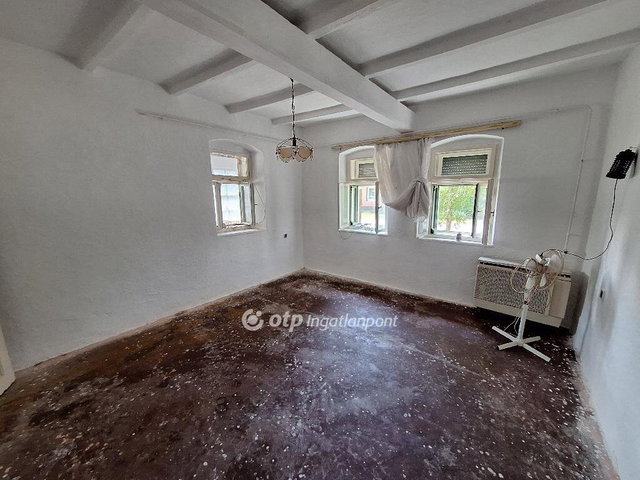 Eladó családi ház, Tiszaörsön 9.99 M Ft, 2+1 szobás