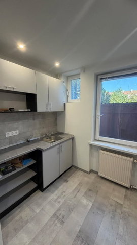 Kiadó iroda, Baján 80 E Ft / hó, 1 szobás / költözzbe.hu