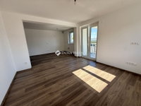 Eladó téglalakás, Herenden 83 M Ft, 3 szobás