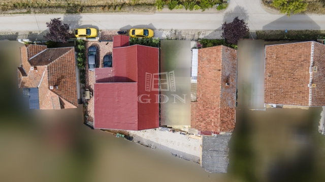 Eladó családi ház, Turán 58 M Ft, 2+1 szobás