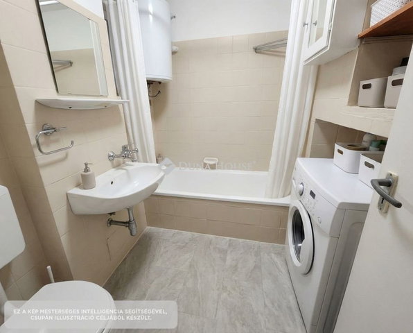 Eladó családi ház, Szegeden 24.9 M Ft, 2 szobás