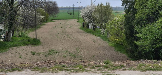 Eladó telek, Győrújbaráton 33 M Ft / költözzbe.hu