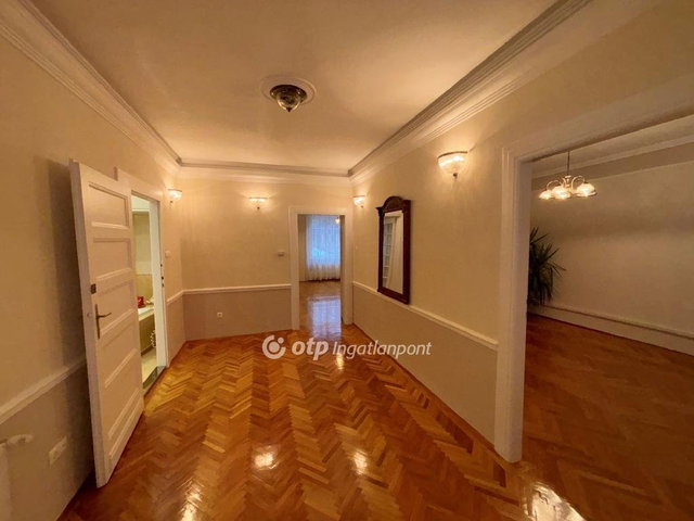 Kiadó téglalakás, albérlet, Békéscsabán 290 E Ft / hó