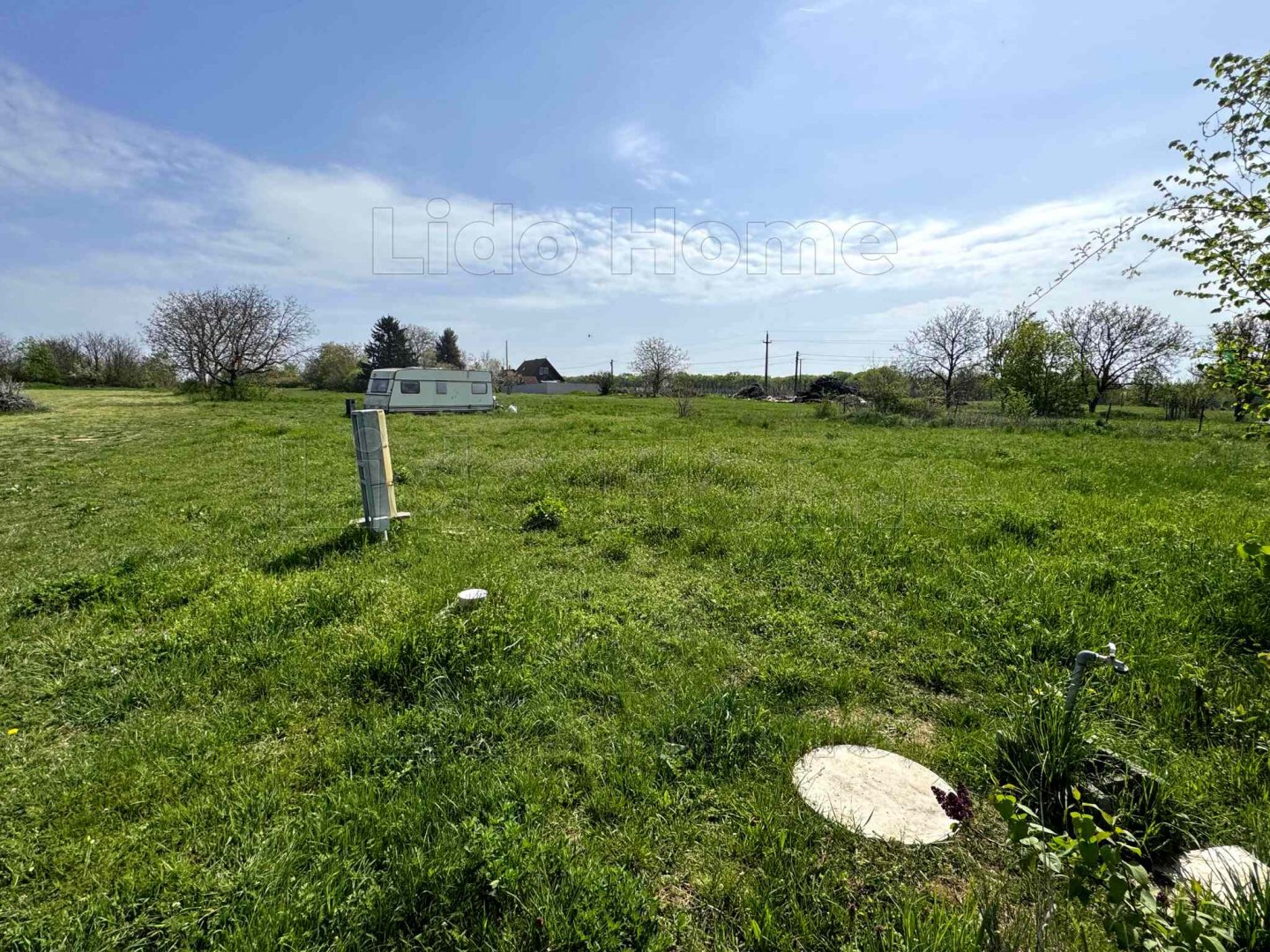 3600m² · 38.000.000 ft