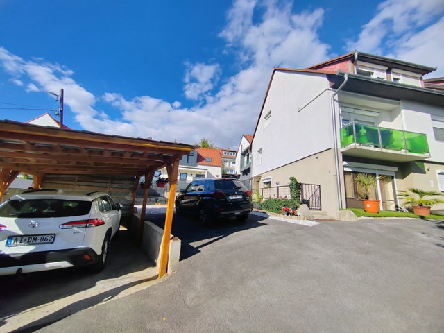 Eladó ikerház, Veszprémben 124 M Ft, 3+3 szobás