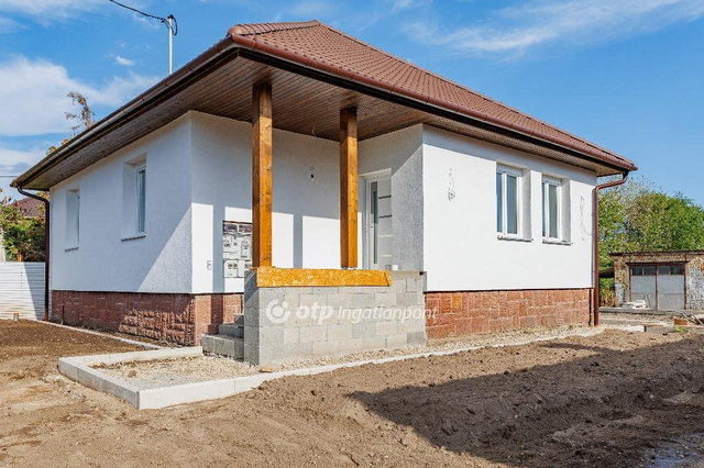 Eladó családi ház, Farmoson 75.9 M Ft, 3 szobás