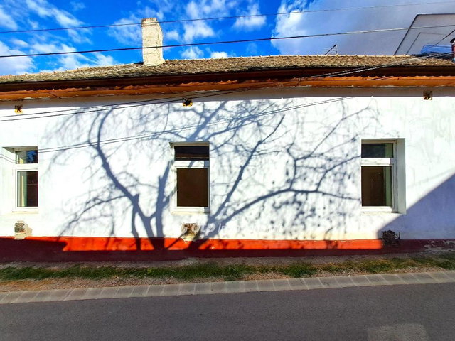 Eladó családi ház, Nagykőrösön 38.99 M Ft, 3 szobás
