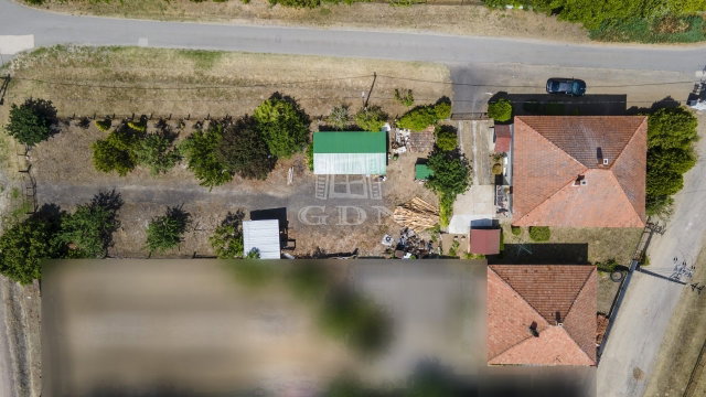 Eladó családi ház, Szentlőrinckátán 45 M Ft, 4 szobás