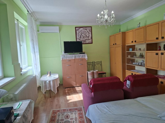 Eladó családi ház, Debrecenben 26.5 M Ft, 1 szobás