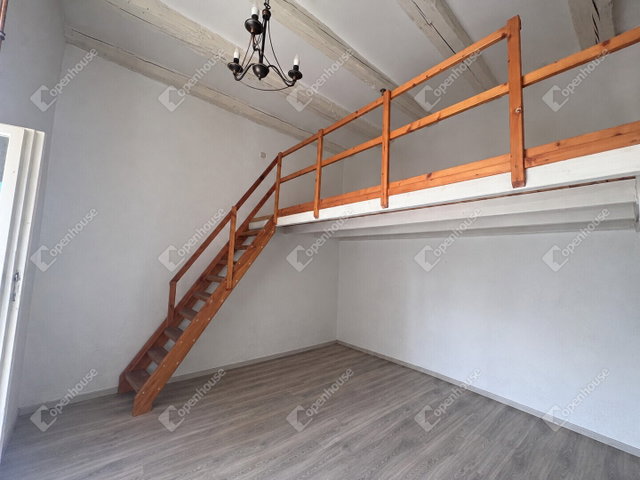 Eladó téglalakás, Sopronban 24.9 M Ft, 1 szobás