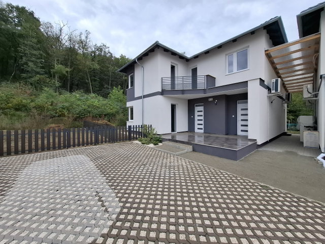 Eladó téglalakás, Mendén 89.9 M Ft, 4 szobás