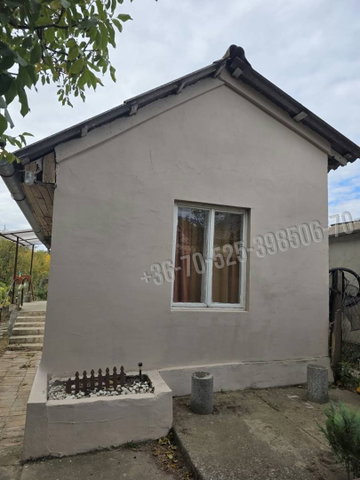 Eladó családi ház, Pilisen 16.99 M Ft, 1 szobás