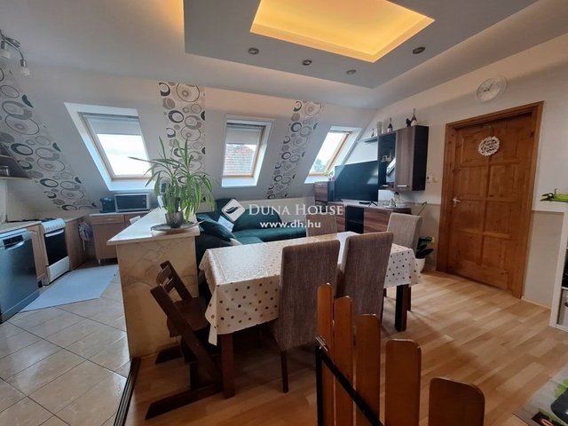Eladó családi ház, Bükön 82 M Ft, 10 szobás