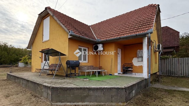 Eladó családi ház, Tápiószecsőn 78 M Ft, 3 szobás