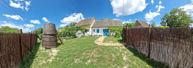 Eladó nyaraló, Majson 29.9 M Ft, 2 szobás / költözzbe.hu