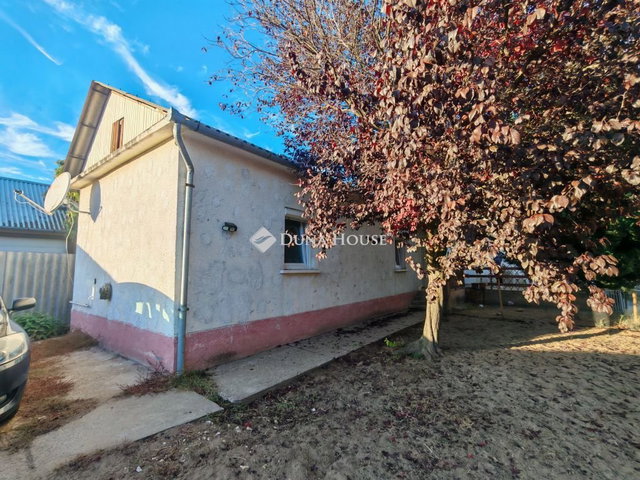 Eladó családi ház, Tápióságon 20.99 M Ft, 2 szobás
