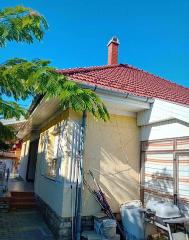Eladó családi ház, Siófokon 79.9 M Ft, 4 szobás