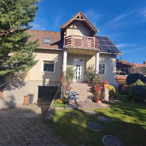 Eladó ikerház, Gödön 147.5 M Ft, 4 szobás