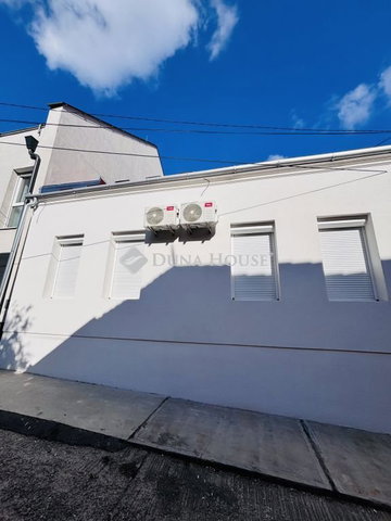 Kiadó téglalakás, albérlet, Pécsett 260 E Ft / hó, 2 szobás