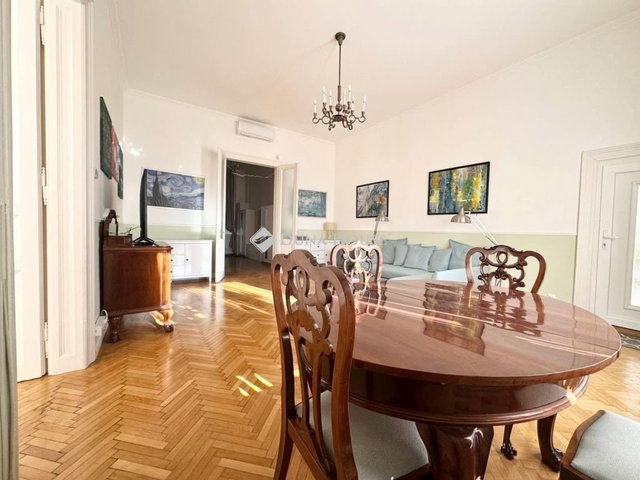 Eladó téglalakás, Budapesten, II. kerületben 299 M Ft, 4 szobás