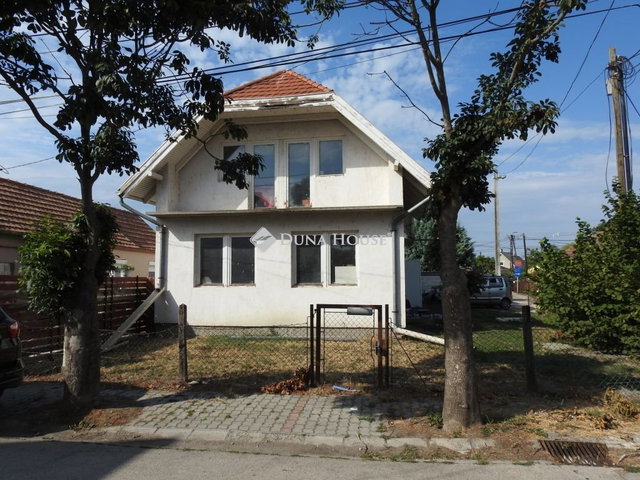 Eladó családi ház, Siófokon 72 M Ft, 5 szobás