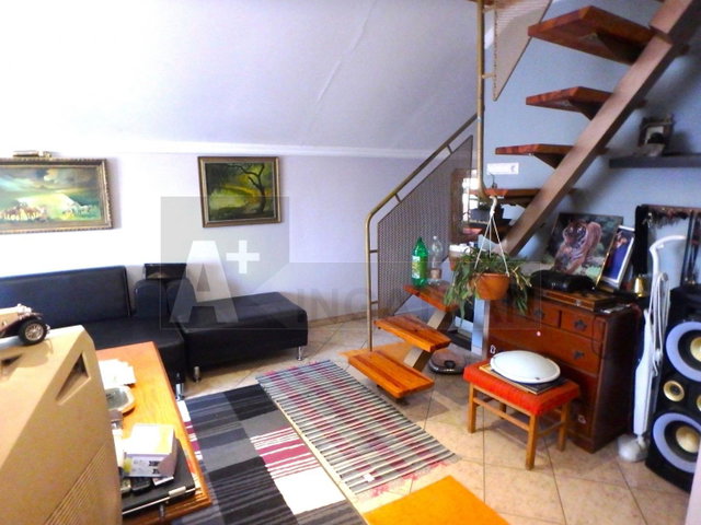 Eladó családi ház, Szatymazon 65.99 M Ft, 5 szobás