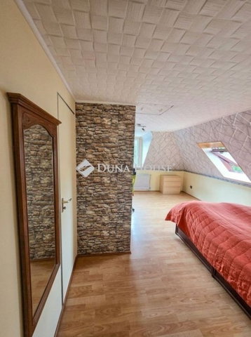 Eladó téglalakás, Szentendrén 72.5 M Ft, 3 szobás