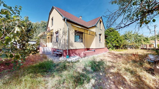 Eladó családi ház, Nagycsécsen 36.99 M Ft, 4 szobás