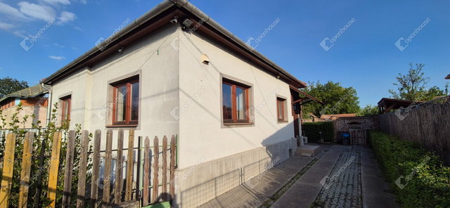 Eladó családi ház, Miskolcon 66 M Ft, 2 szobás