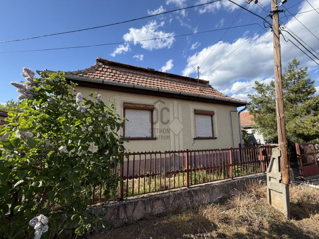 Eladó családi ház, Szűcsin 12.9 M Ft, 4 szobás