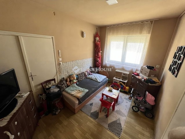 Eladó családi ház, Győrsövényházon 39 M Ft, 4 szobás