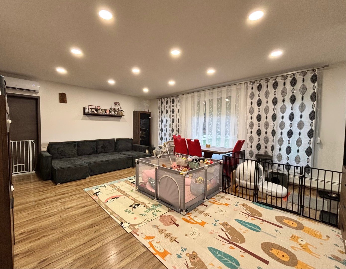 4 bed · 93m² · 114.000.000 ft