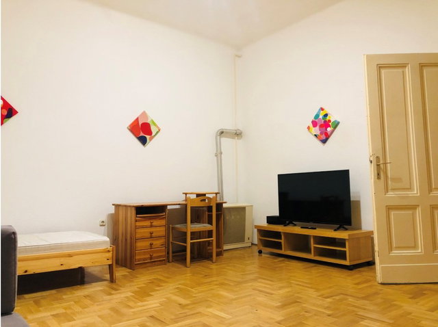 Kiadó téglalakás, albérlet, V. kerületben, Váci utcában