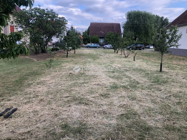 Eladó telek, Tiszaalpáron 6.5 M Ft / költözzbe.hu