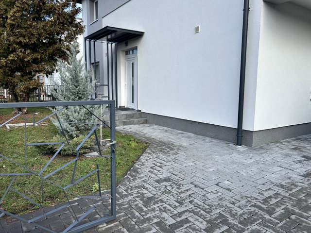 Eladó családi ház, Hévízen 119.9 M Ft, 4 szobás