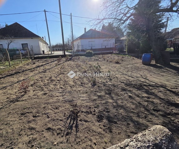 Eladó telek, Üllőn 28.5 M Ft / költözzbe.hu