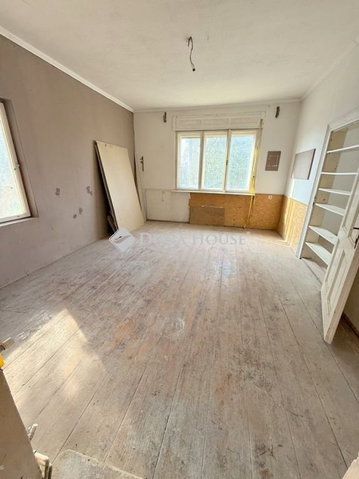 Eladó családi ház, Csurgón 9.9 M Ft, 4 szobás