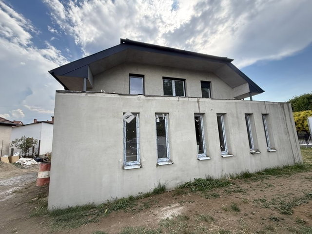 Eladó téglalakás, Kecskeméten 81 M Ft, 4 szobás