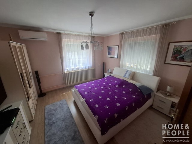 Eladó családi ház, Algyőn 129 M Ft, 6 szobás