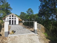 Eladó családi ház, Esztergomban 79.9 M Ft, 2 szobás