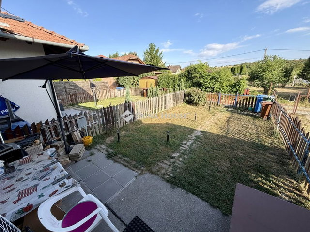 Eladó téglalakás, Bogádon 22.99 M Ft, 1 szobás