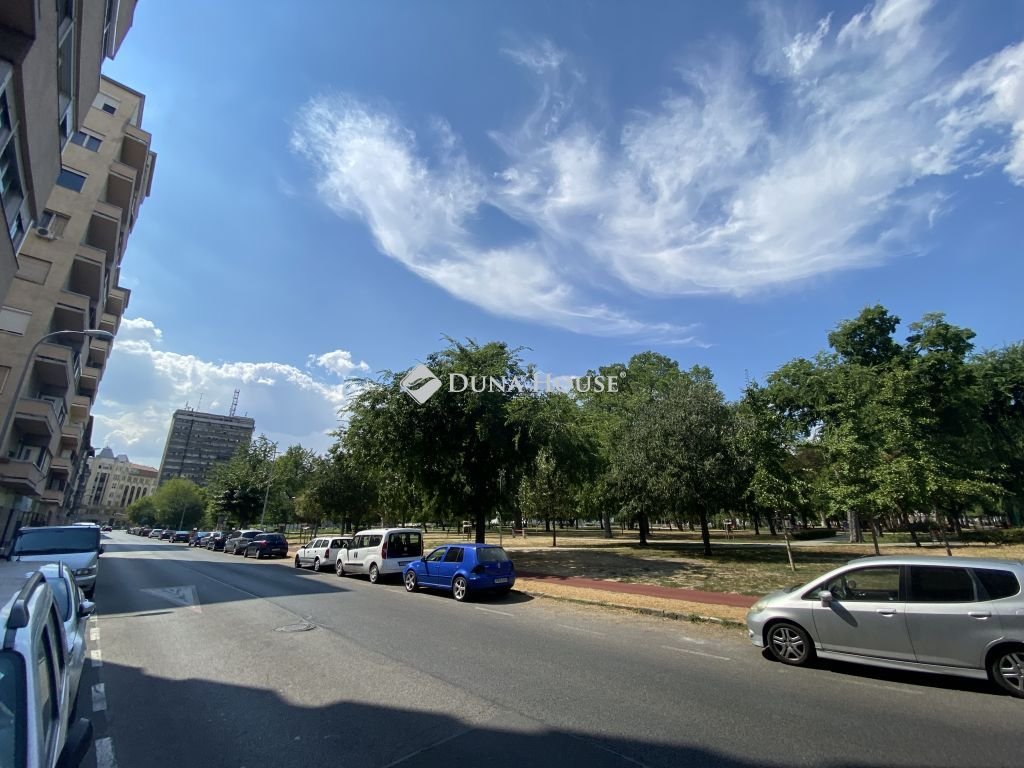 2 bed · 79m² · 75.000.000 ft