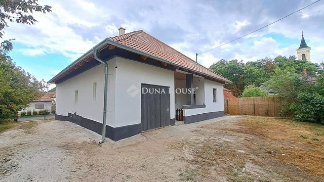 Eladó családi ház, Zsámbokon 69 M Ft, 3 szobás
