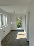 Eladó családi ház, Pécsett 98 M Ft, 4 szobás