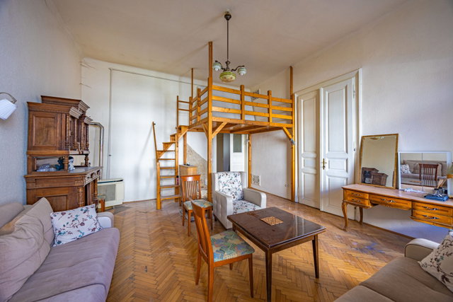 Eladó téglalakás, Budapesten, VI. kerületben 70 M Ft, 2 szobás