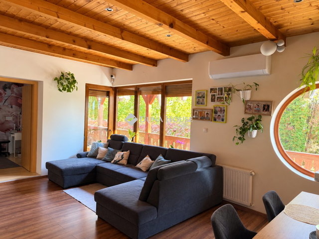 Eladó családi ház, Bicsérden 119 M Ft, 5 szobás
