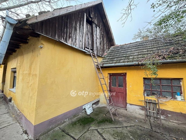 Eladó családi ház, Hajdúnánáson 24 M Ft, 2 szobás