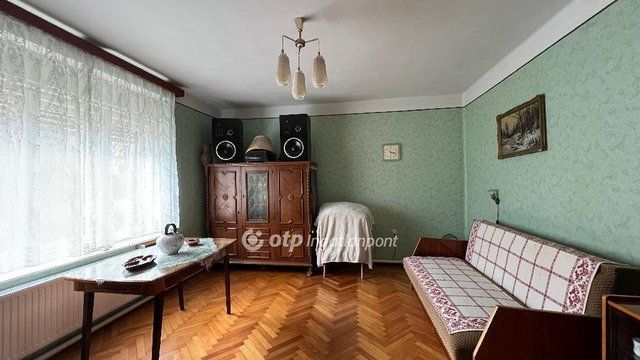Eladó családi ház, Parádon 31 M Ft, 3 szobás